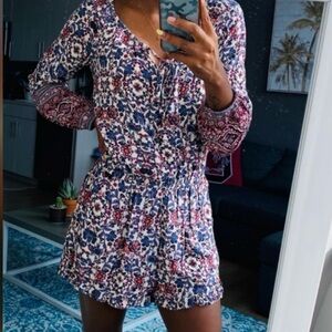 American eagle Floral Long Sleeve Romper size small